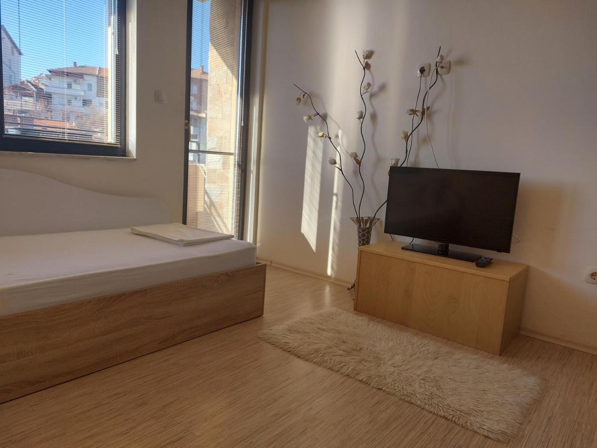 Apartament Emi 桑丹斯基 外观 照片