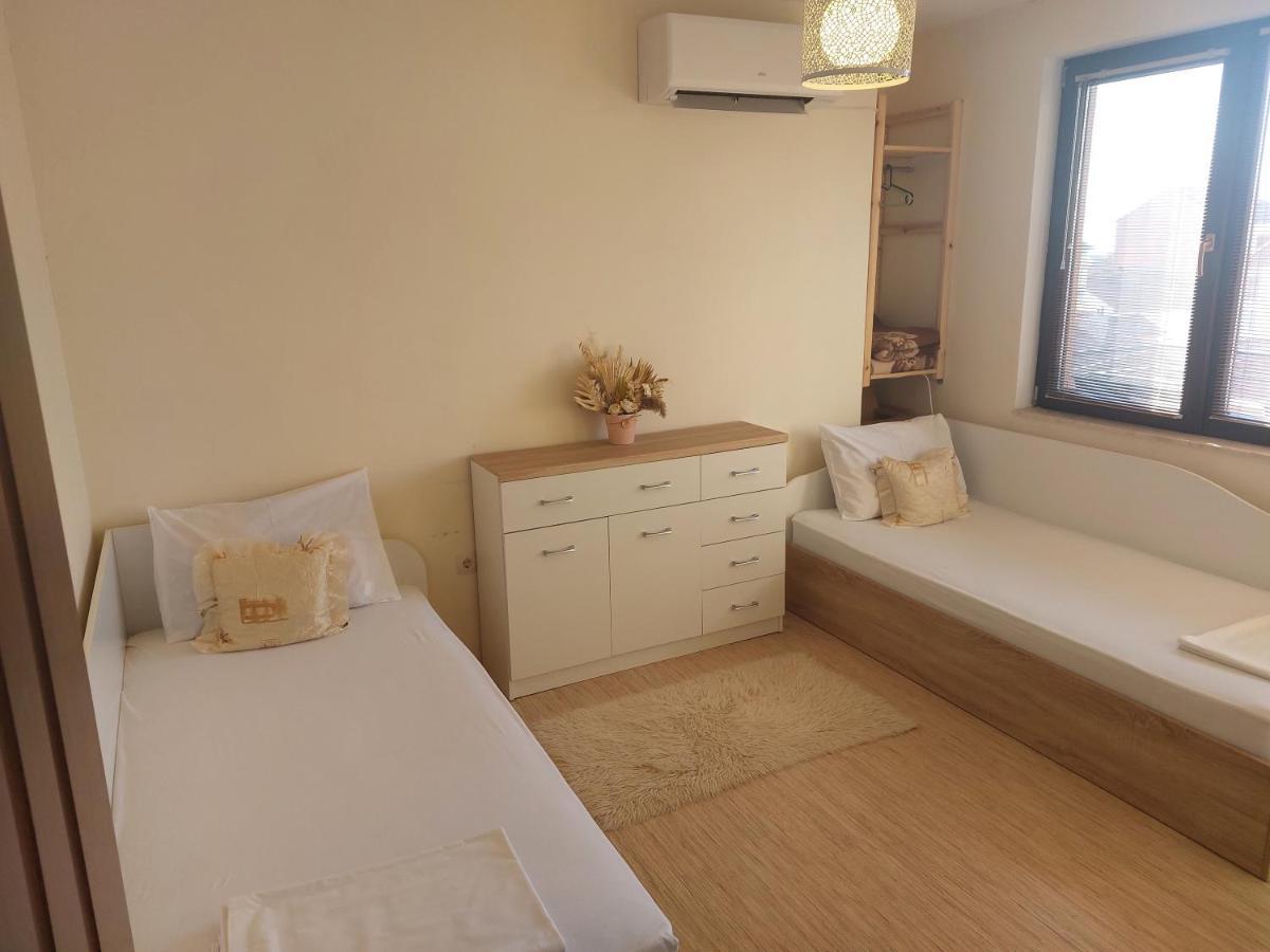 Apartament Emi 桑丹斯基 外观 照片